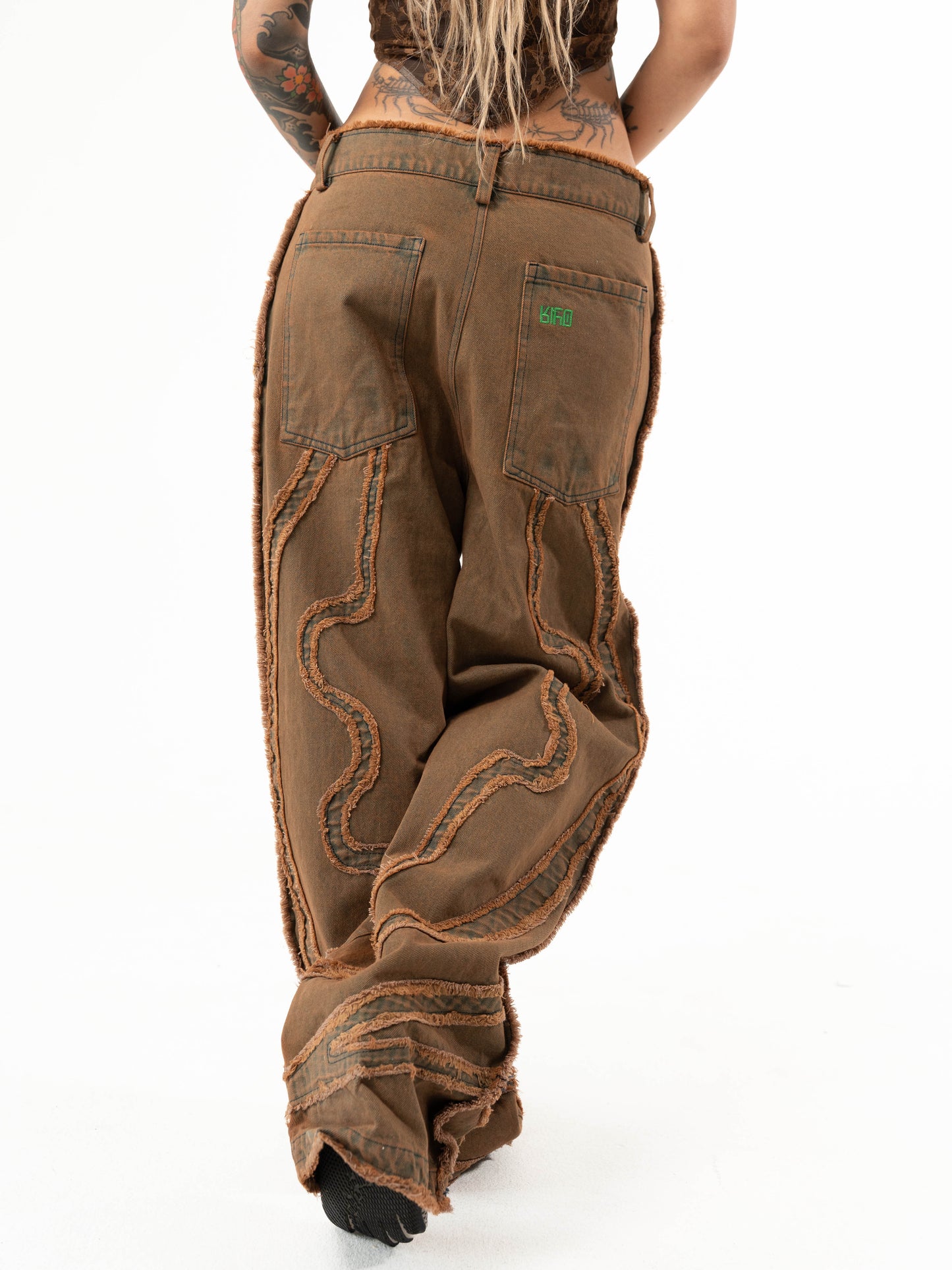 Riyo Distressed Jeans