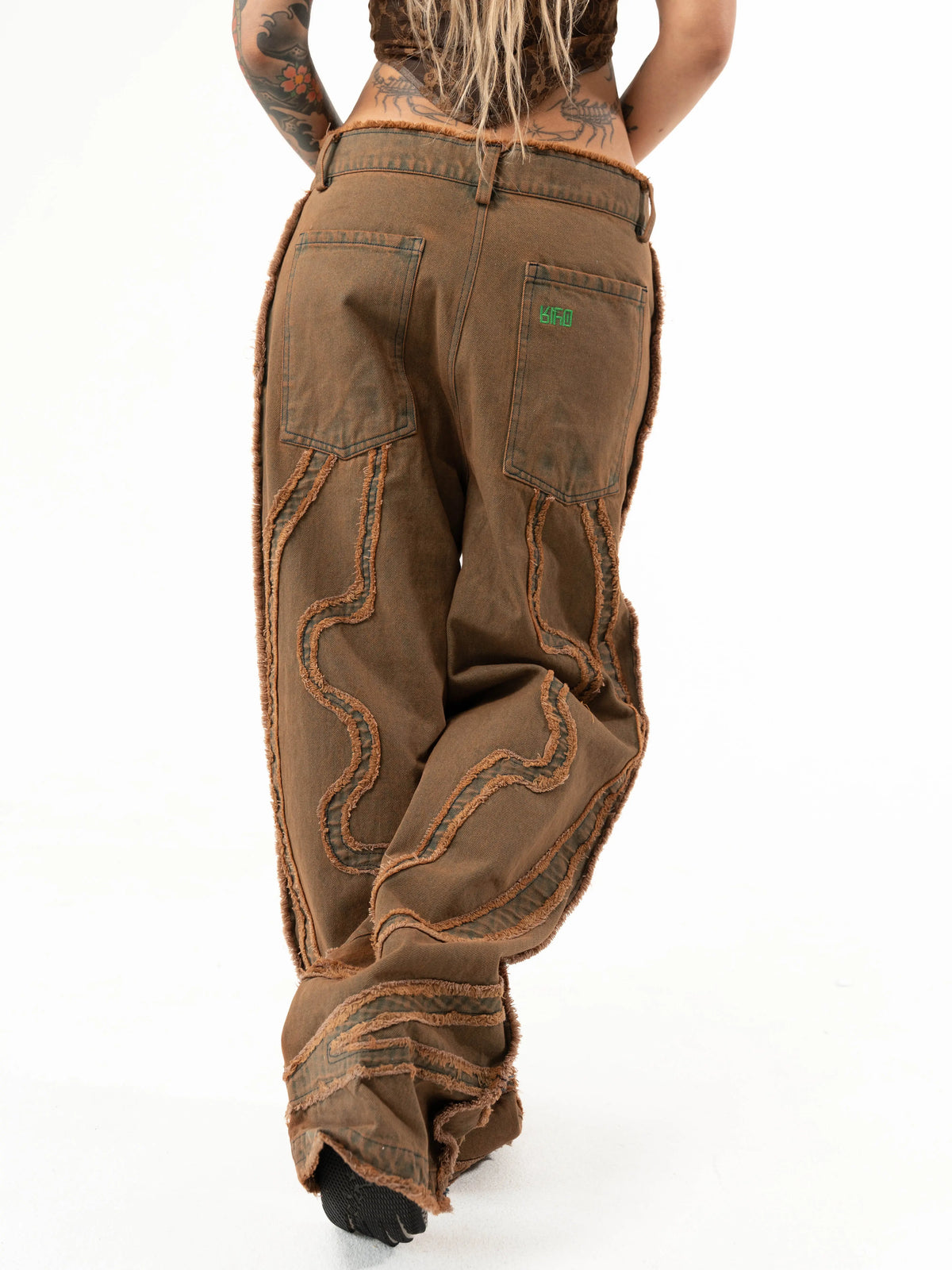 Riyo Distressed Jeans OTAKU