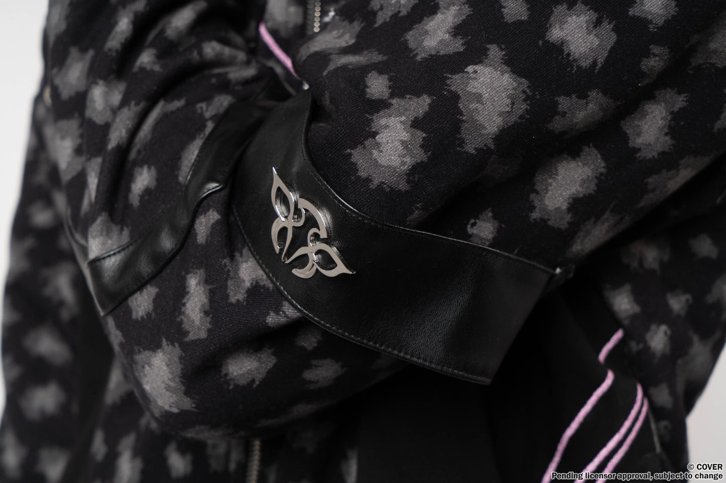 Raora Panthera Hoodie OTAKU