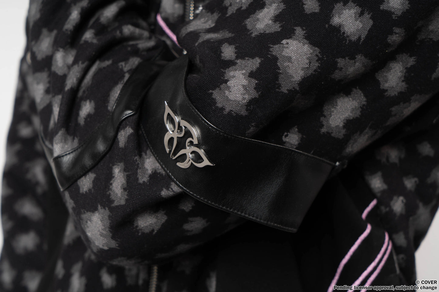 Raora Panthera Hoodie OTAKU