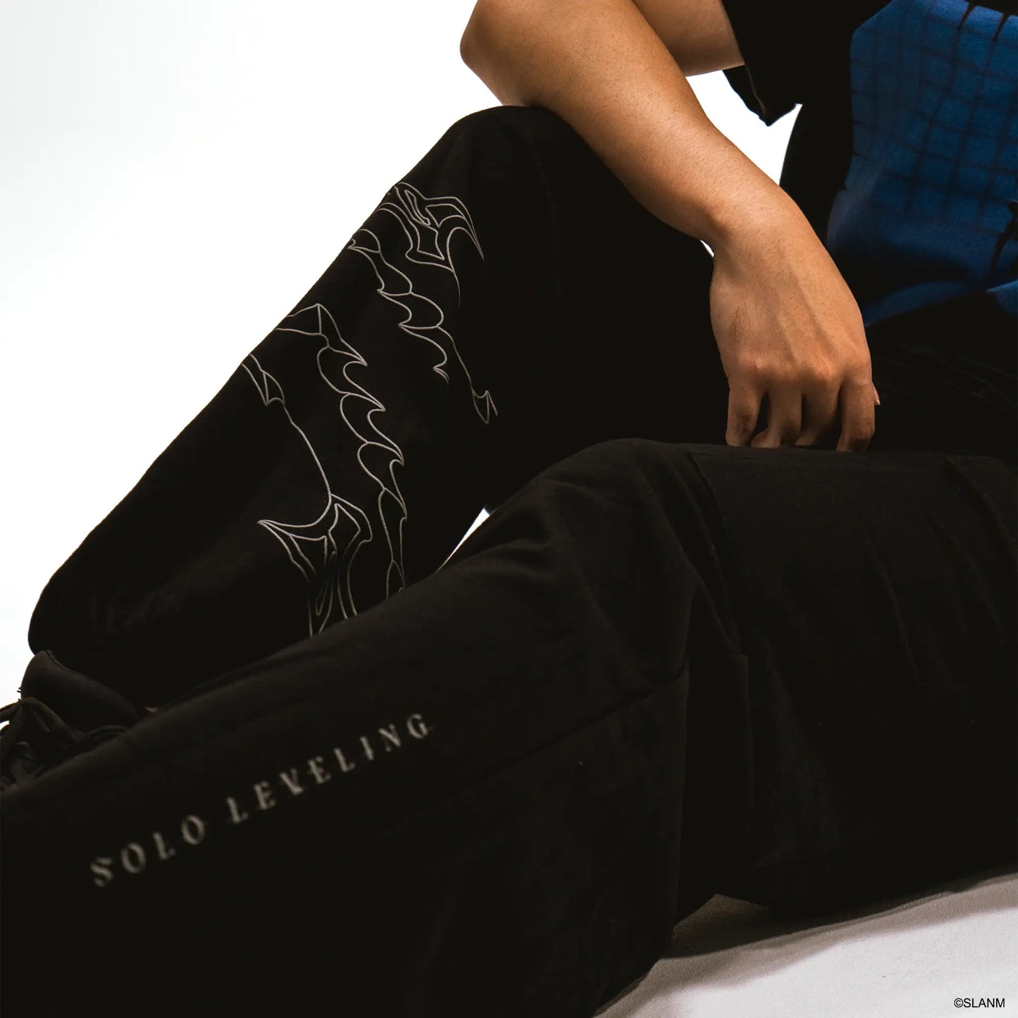 Sung Jinwoo Dagger Sweatpants OTAKU