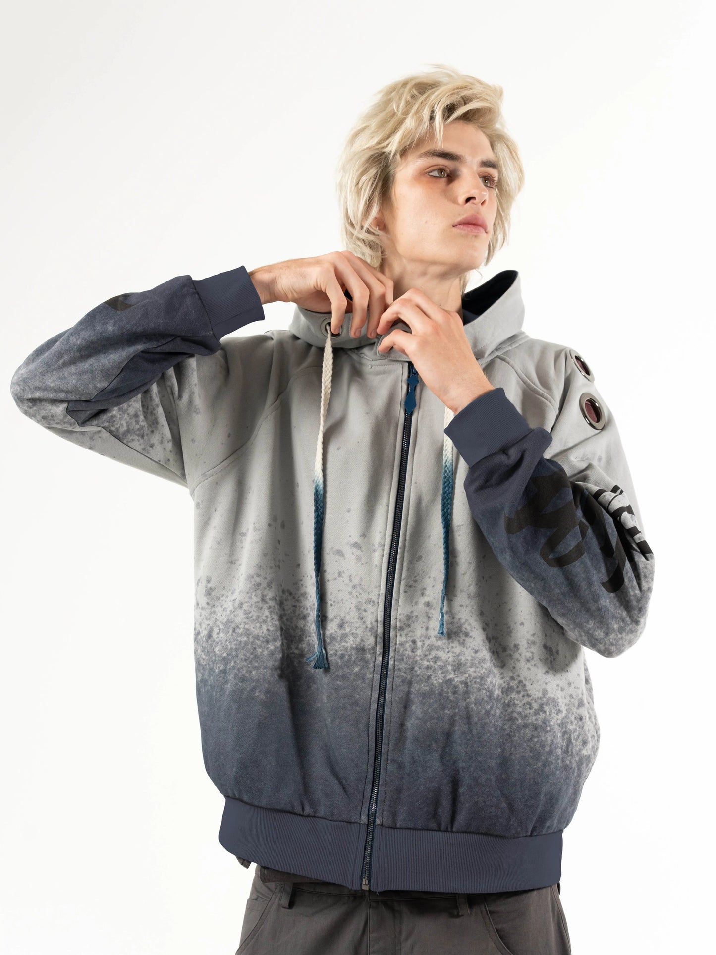 Tamsy Hoodie
