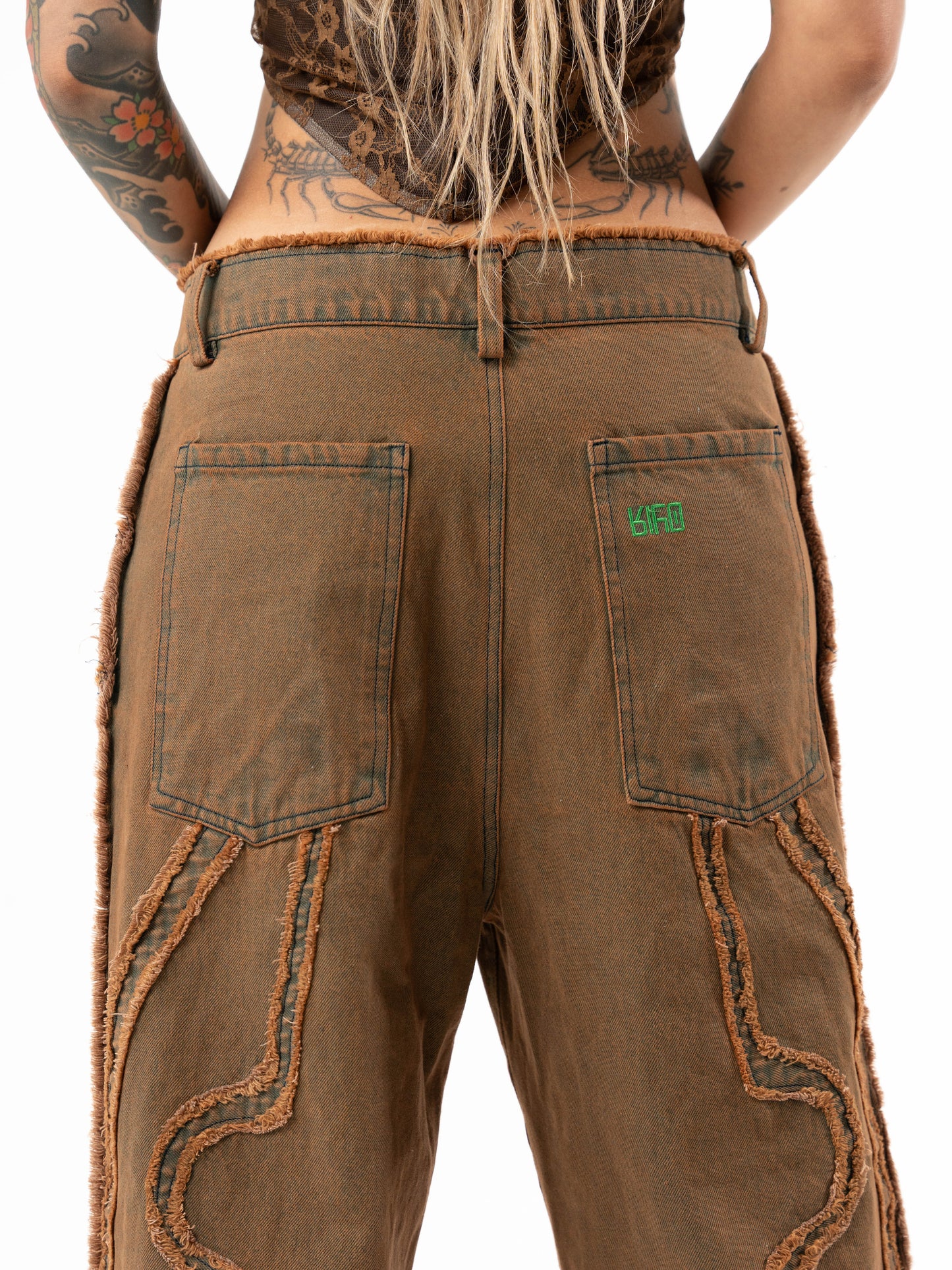 Riyo Distressed Jeans