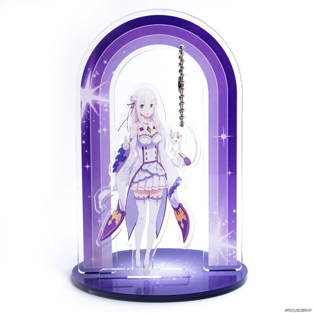 Emilia Standee